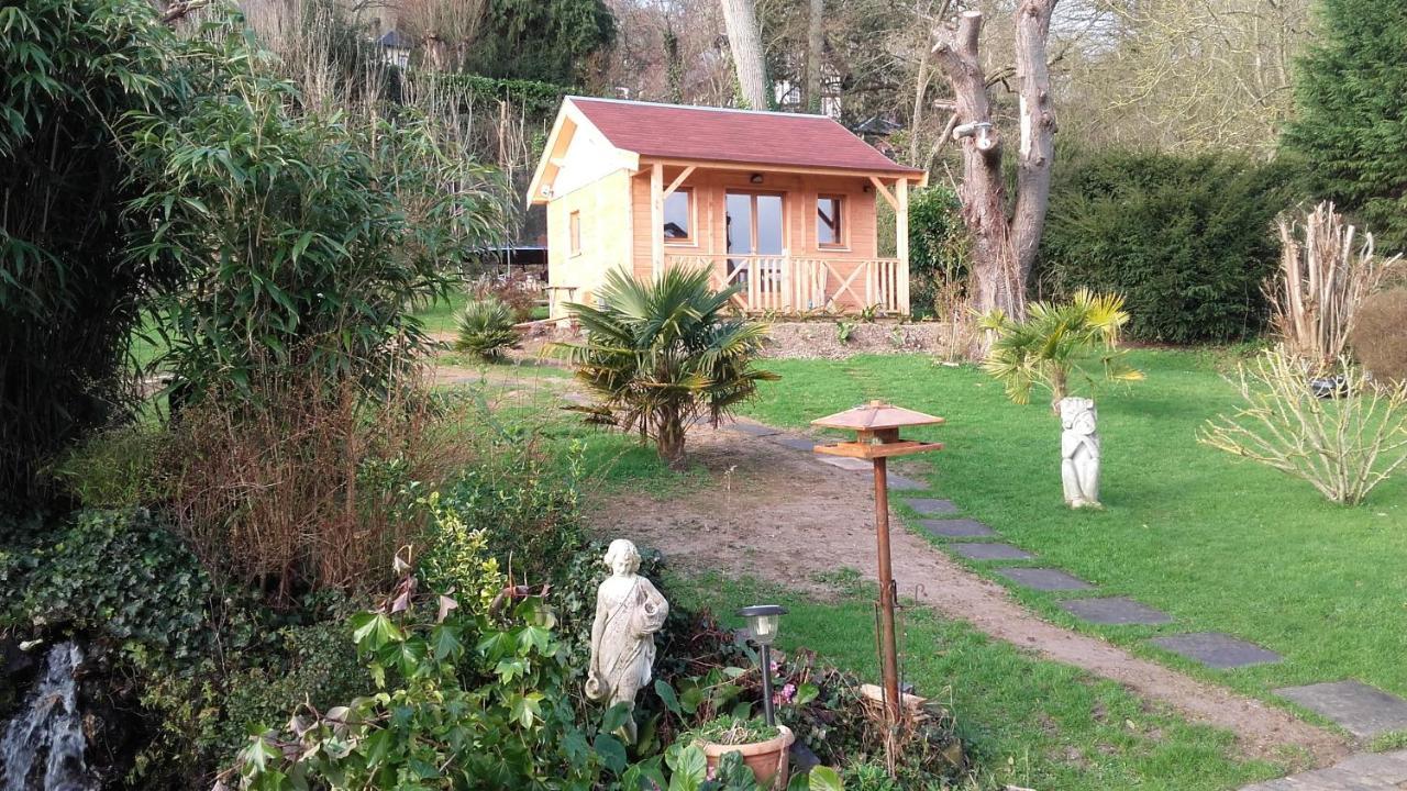 Au Calme Dans Etretat Bed & Breakfast Exterior foto